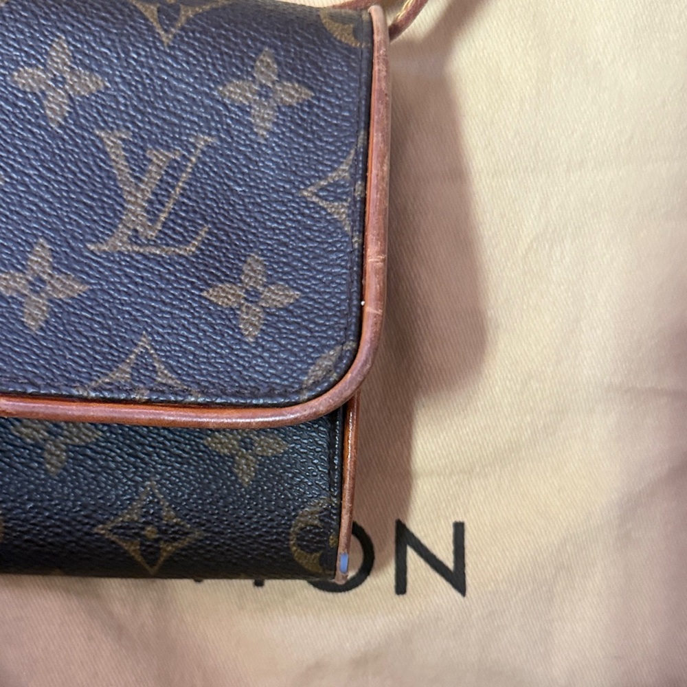 Louis Vuitton Dark Brown Monogram crossbody preloved - Picture 8 of 16